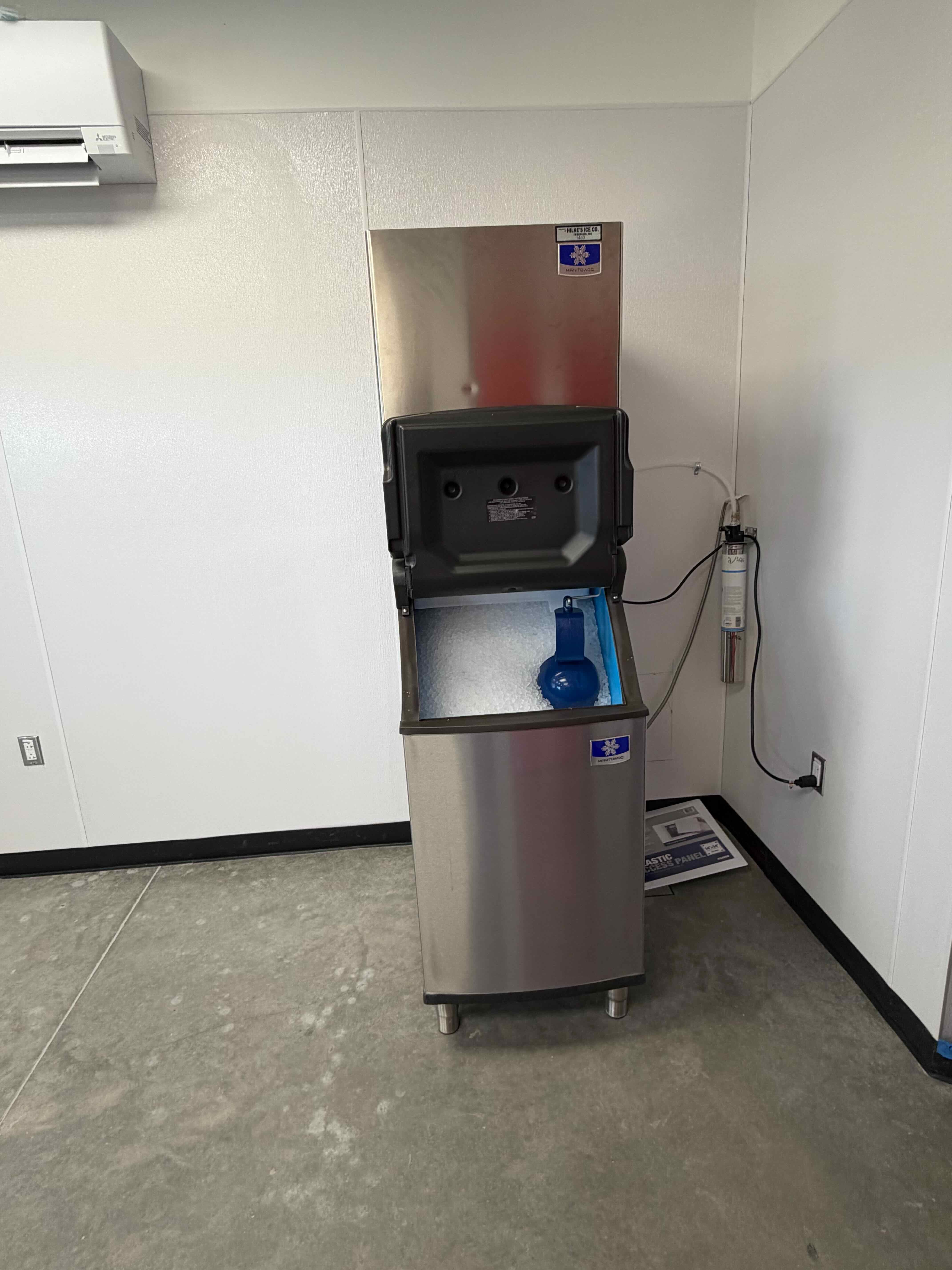 Ice dispenser installed