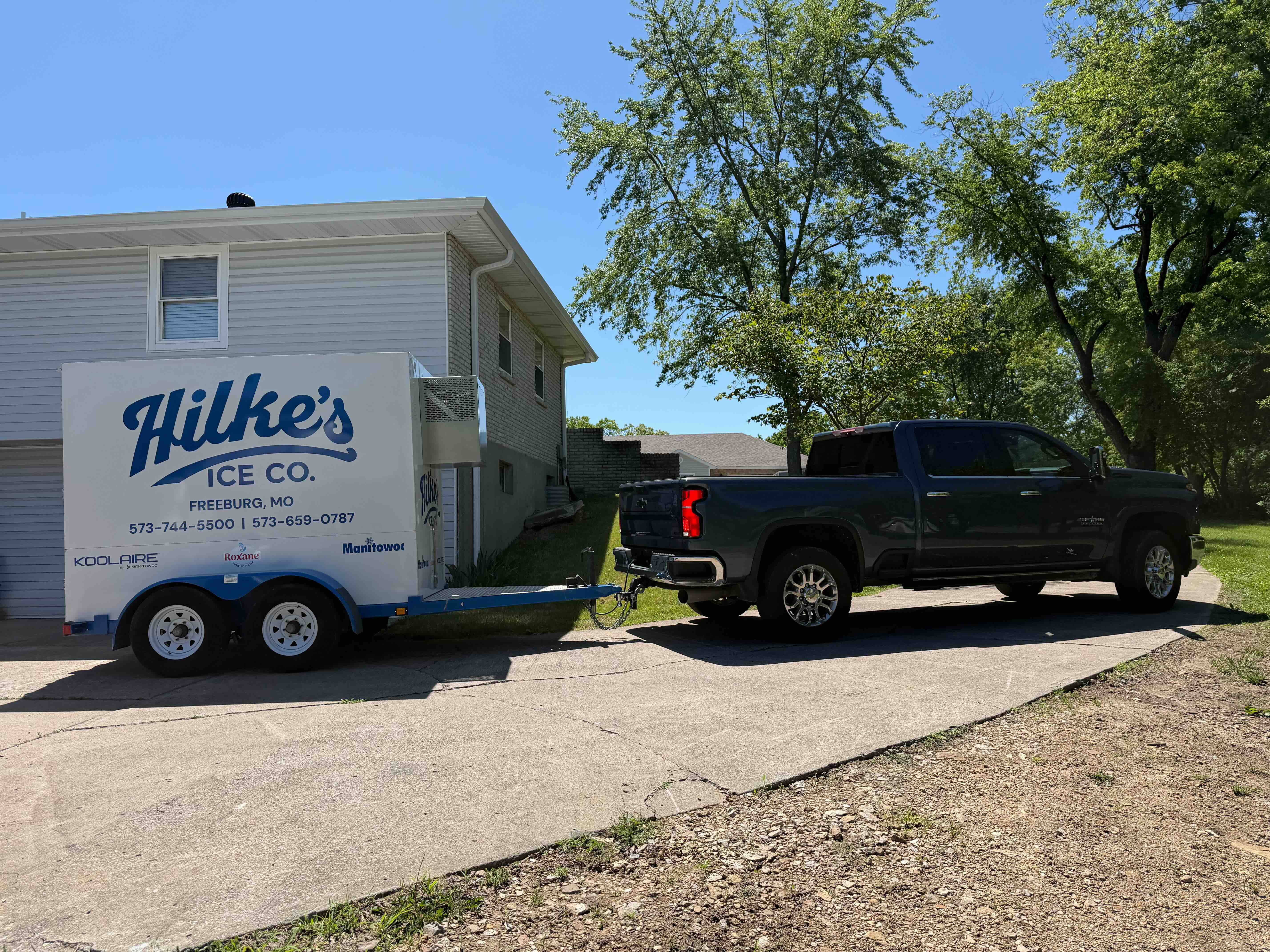 Hilke's new event trailer being towed